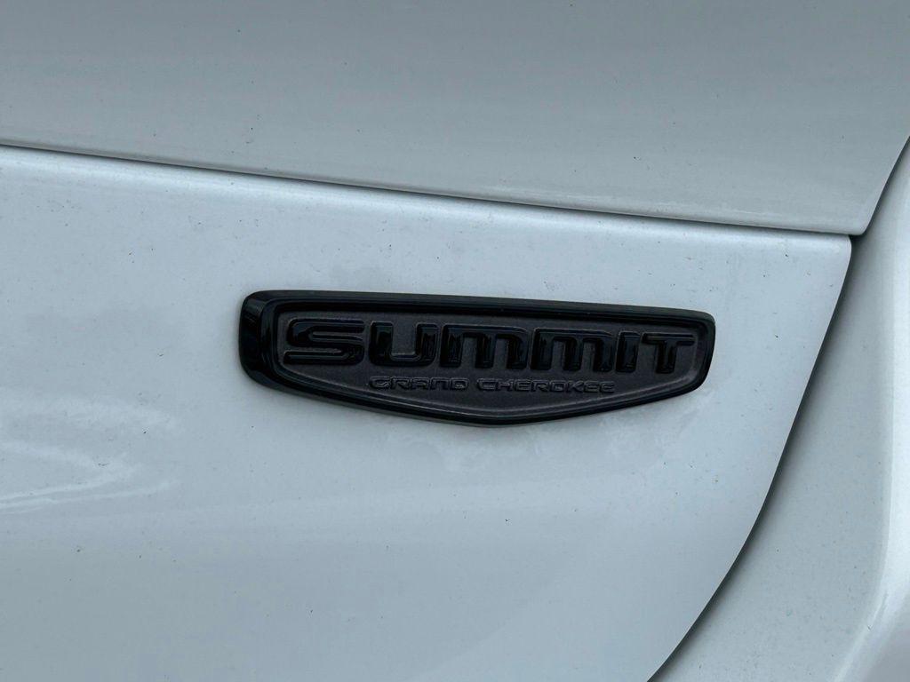 new 2025 Jeep Grand Cherokee L car, priced at $56,114