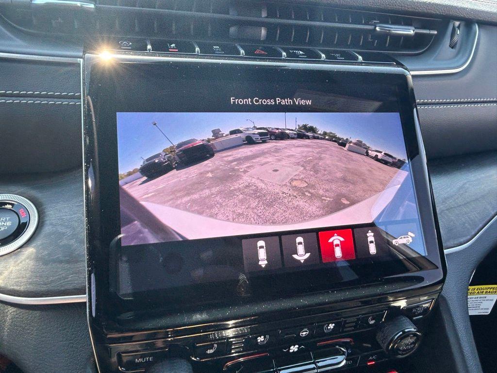 new 2025 Jeep Grand Cherokee car, priced at $44,331