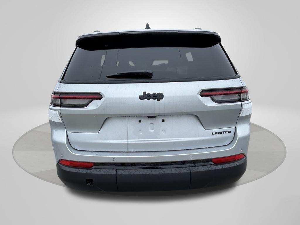 new 2025 Jeep Grand Cherokee car, priced at $44,331
