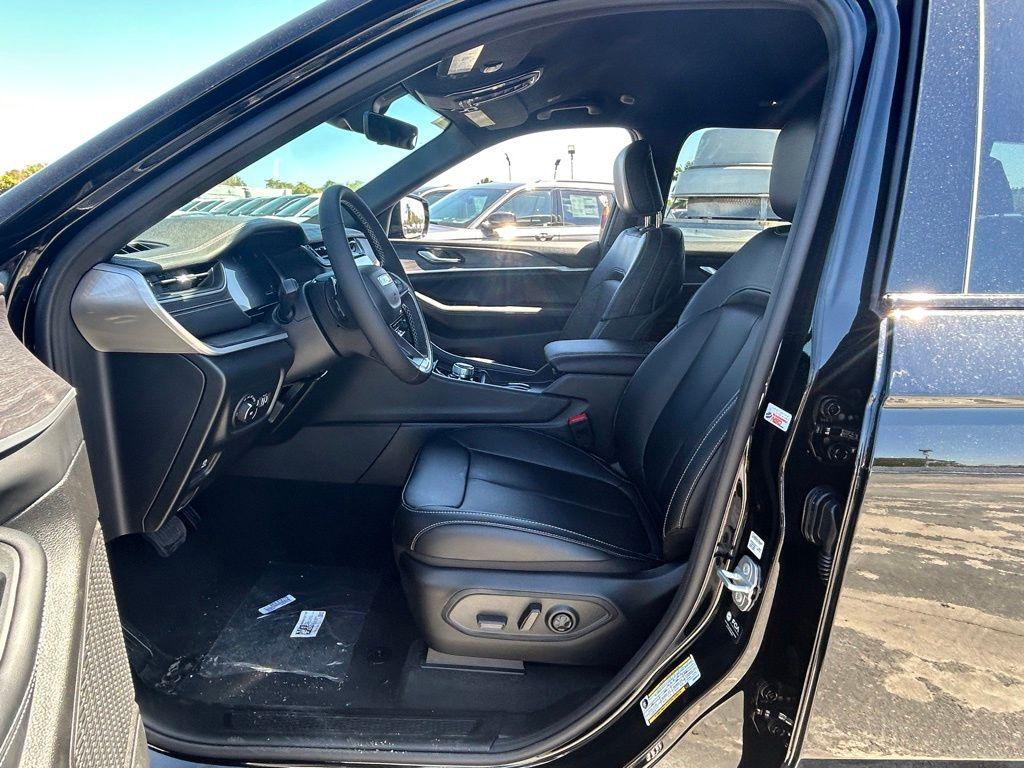 new 2025 Jeep Grand Cherokee L car, priced at $35,436