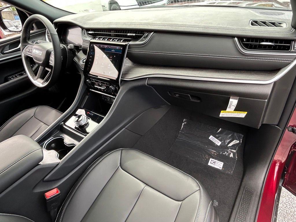 new 2025 Jeep Grand Cherokee L car, priced at $38,749