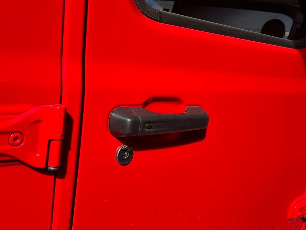 new 2025 Jeep Wrangler car, priced at $41,041