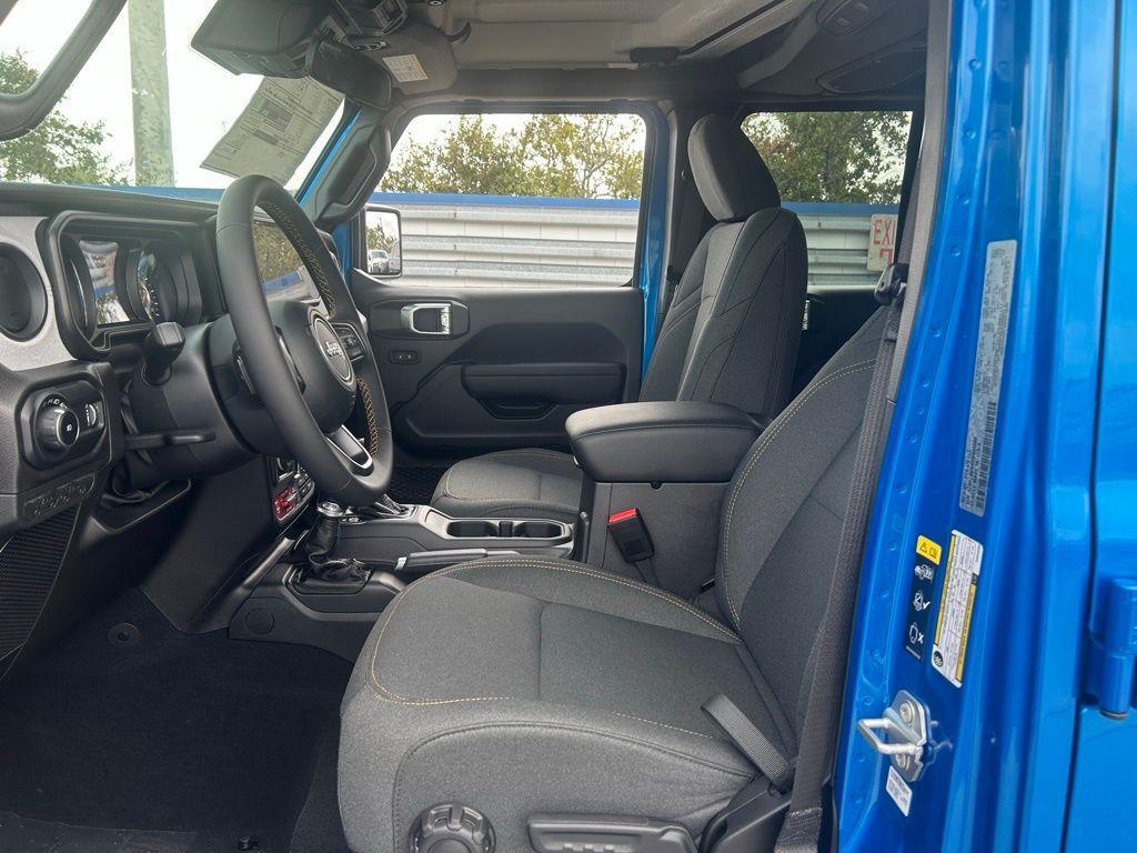 new 2025 Jeep Wrangler car, priced at $36,646