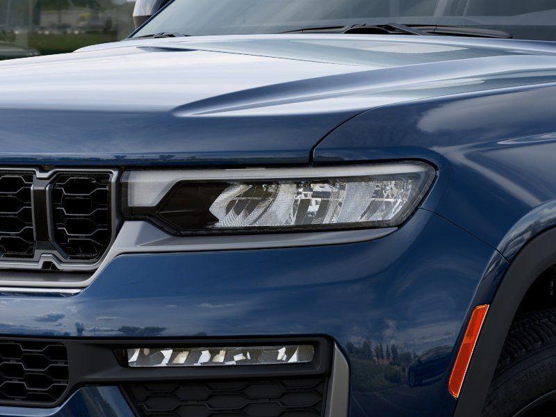 new 2026 Jeep Grand Cherokee car, priced at $39,737