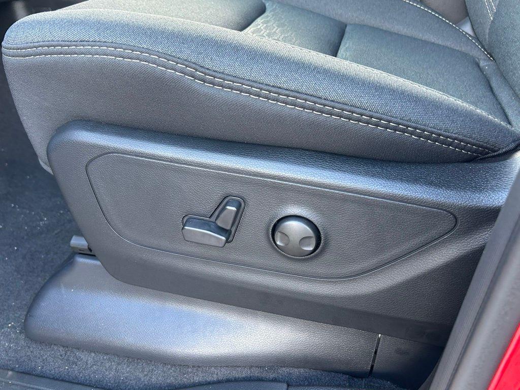 new 2025 Ram 1500 car, priced at $44,938