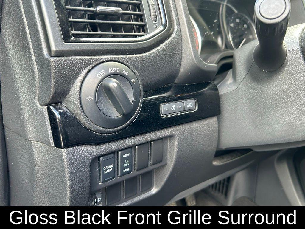 used 2023 Nissan Titan car, priced at $27,000