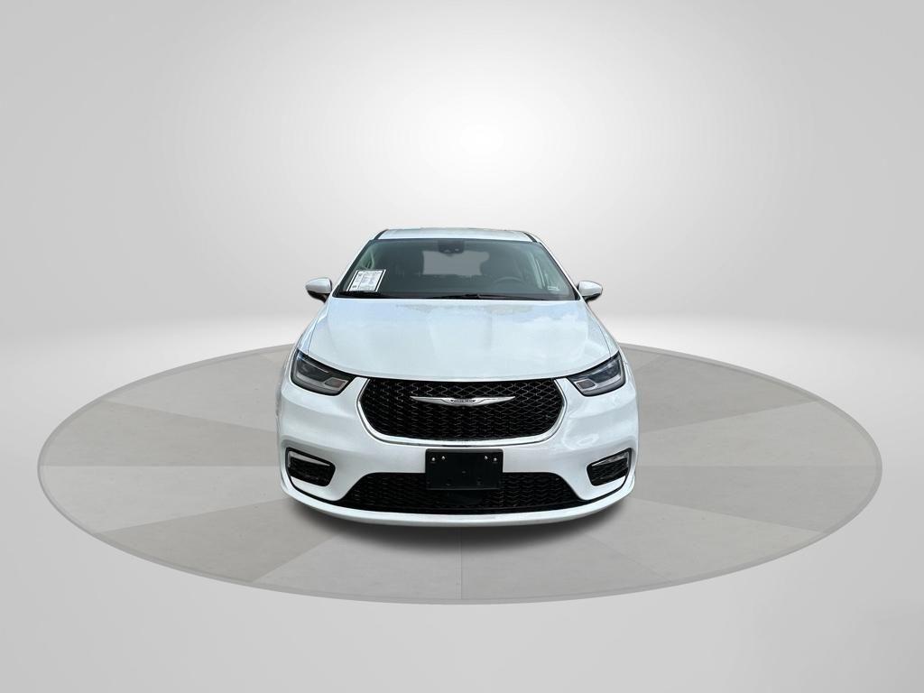 used 2023 Chrysler Pacifica car, priced at $19,998