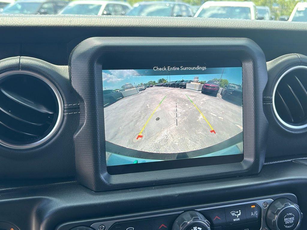 used 2022 Jeep Wrangler Unlimited car, priced at $28,250