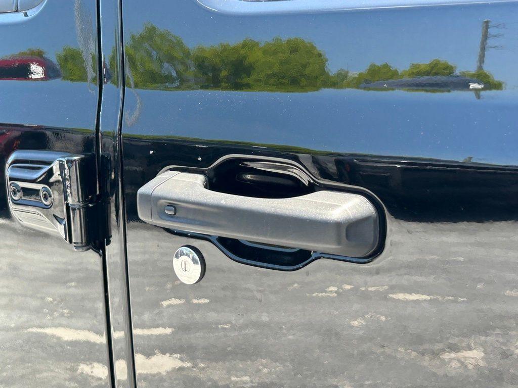 used 2022 Jeep Wrangler Unlimited car, priced at $28,250