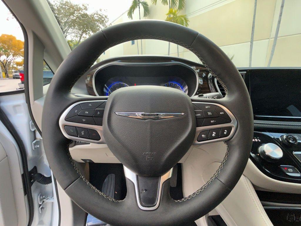 used 2023 Chrysler Pacifica car, priced at $23,881