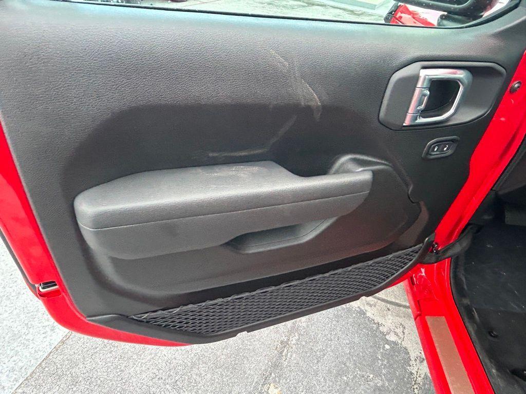 new 2026 Jeep Wrangler car, priced at $38,202