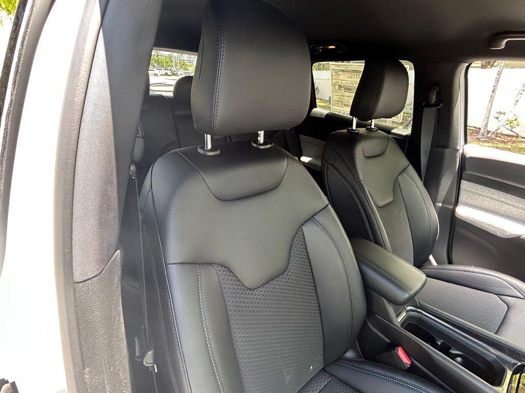 new 2025 Jeep Compass car, priced at $24,369