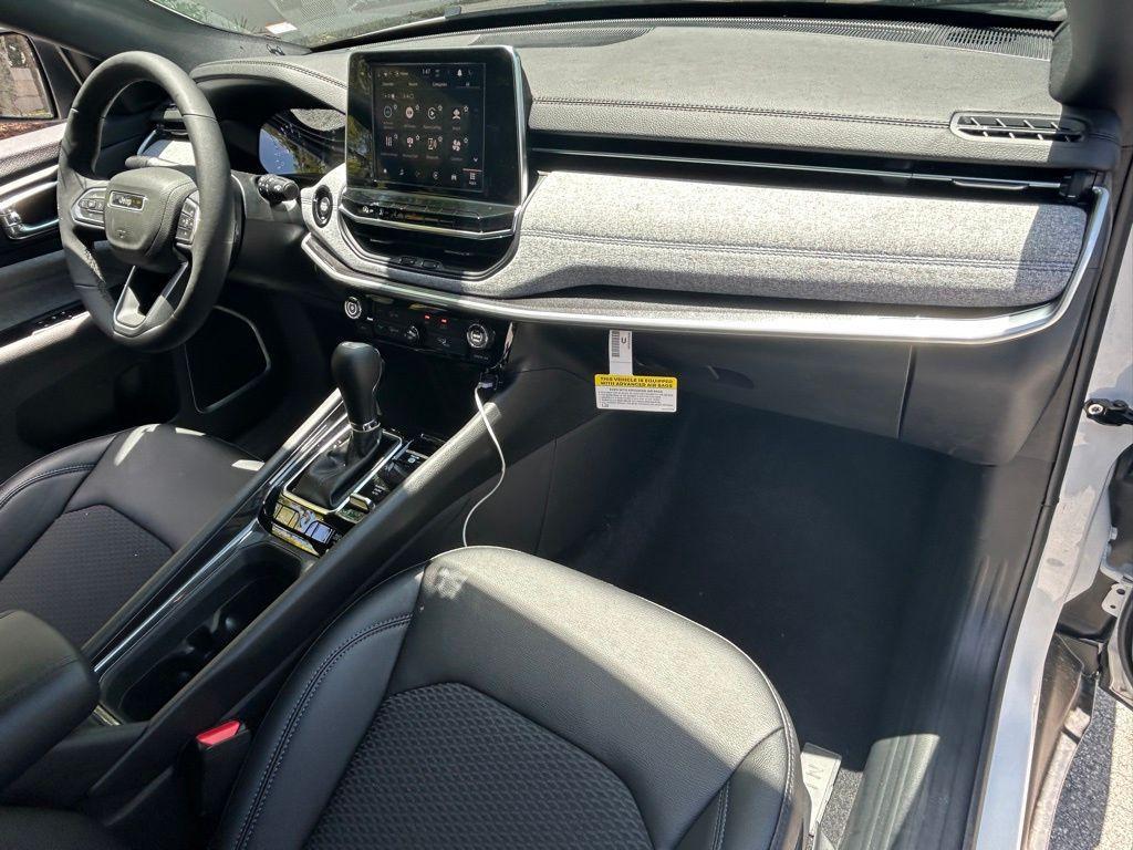 new 2025 Jeep Compass car, priced at $24,369