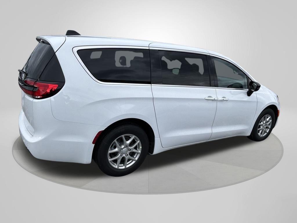 new 2026 Chrysler Pacifica car, priced at $42,665