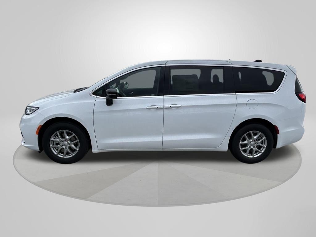 new 2026 Chrysler Pacifica car, priced at $42,665
