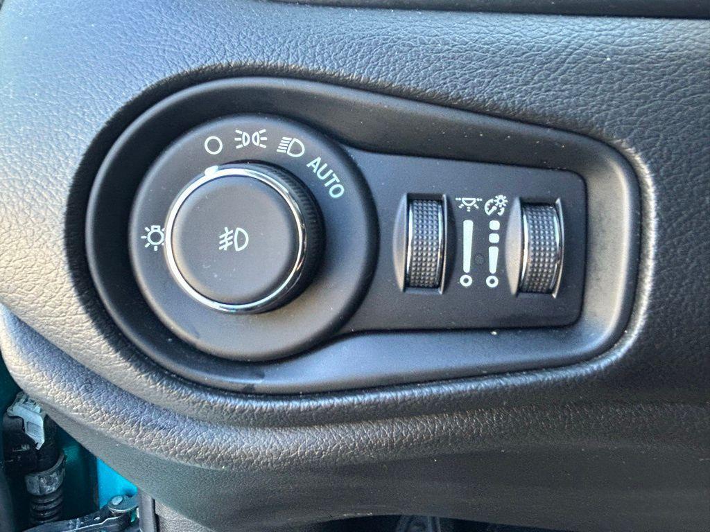 used 2021 Jeep Renegade car, priced at $14,000