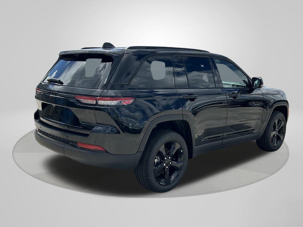 new 2025 Jeep Grand Cherokee car, priced at $44,127