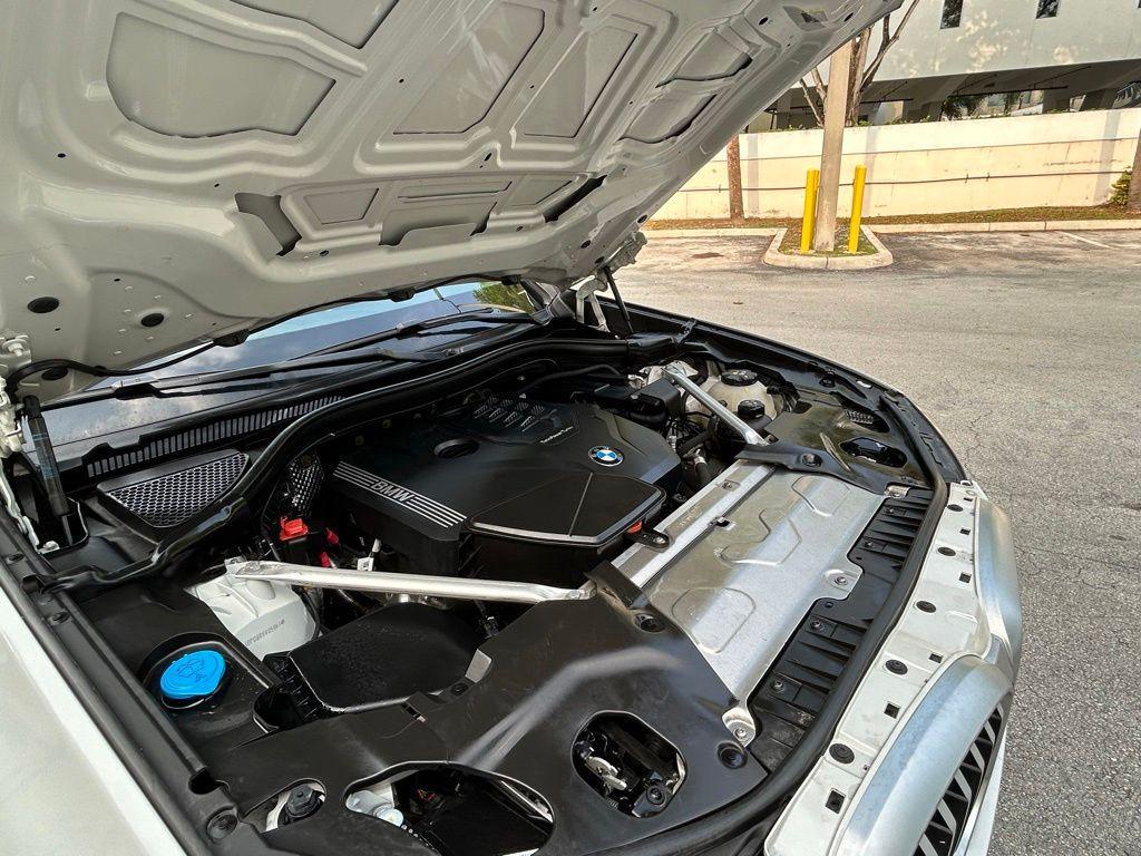 BMW X3 view 29
