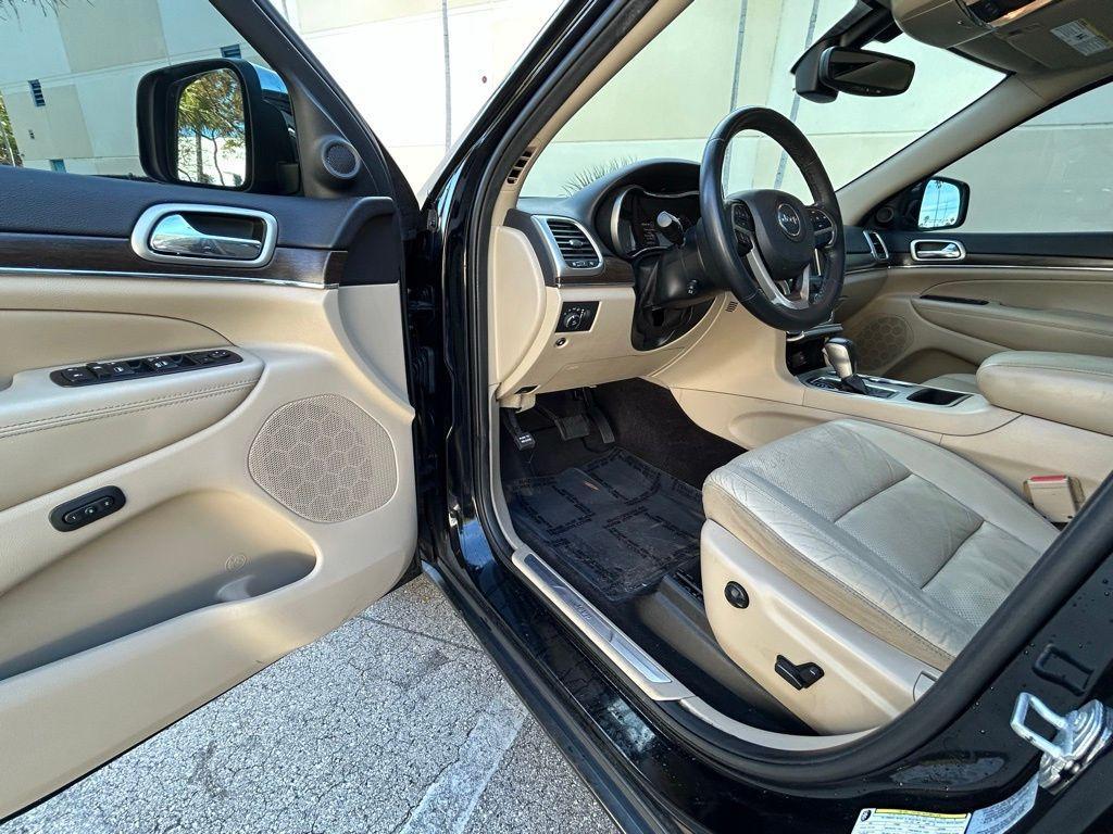 used 2017 Jeep Grand Cherokee car, priced at $10,000