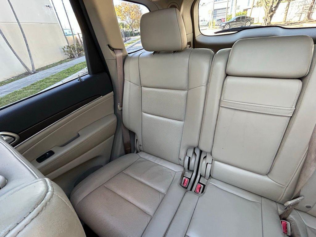 used 2017 Jeep Grand Cherokee car, priced at $10,000