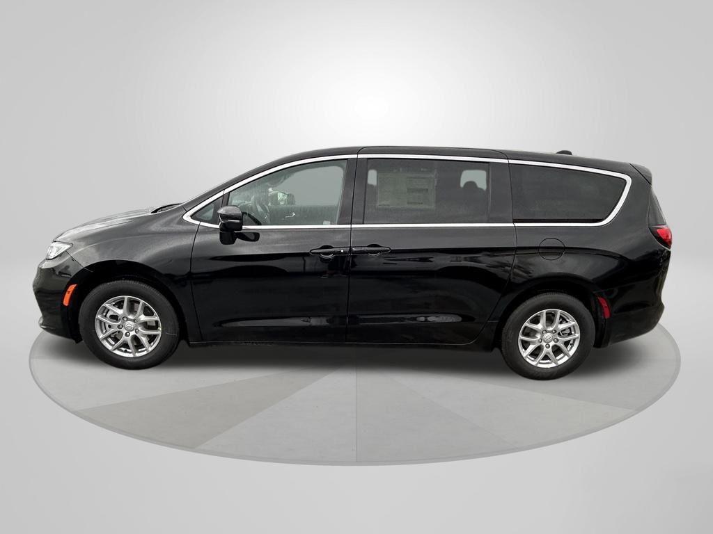 new 2026 Chrysler Pacifica car, priced at $42,665