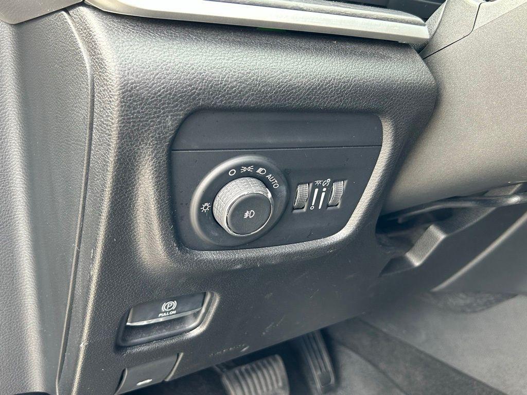 used 2021 Jeep Grand Cherokee L car, priced at $22,344