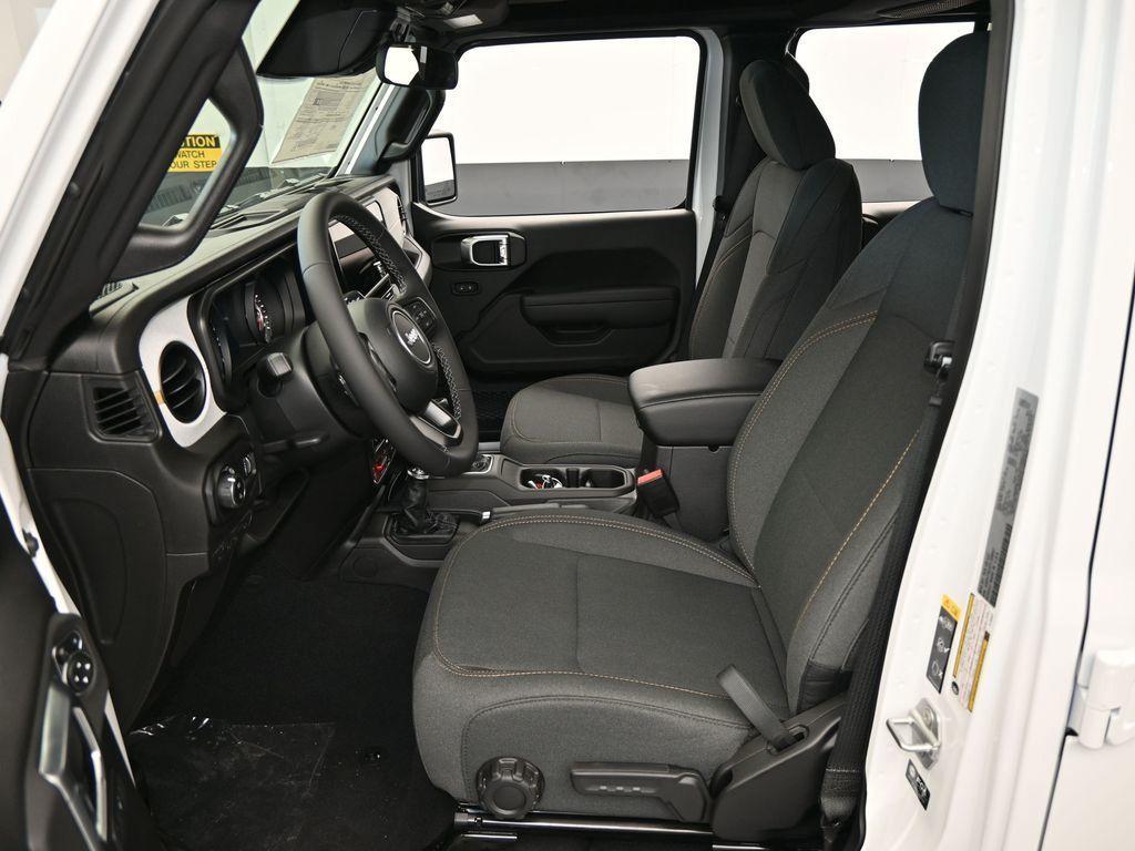 new 2026 Jeep Gladiator car, priced at $47,059