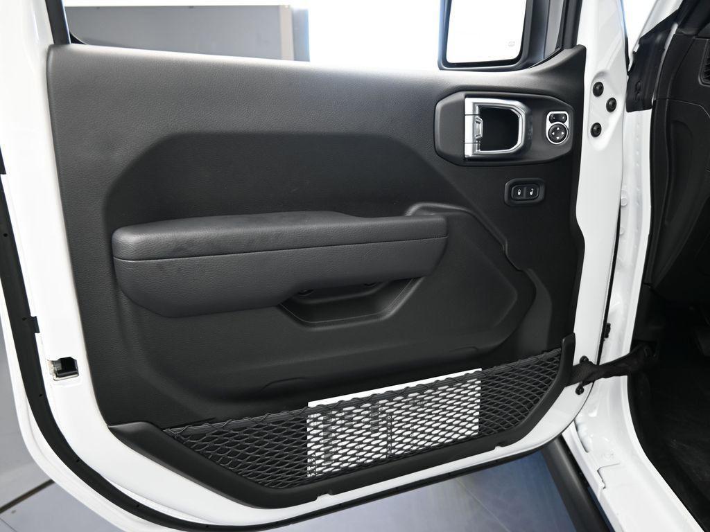 new 2026 Jeep Gladiator car, priced at $47,059