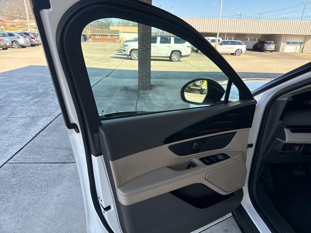 used 2024 Lincoln Nautilus car, priced at $49,000