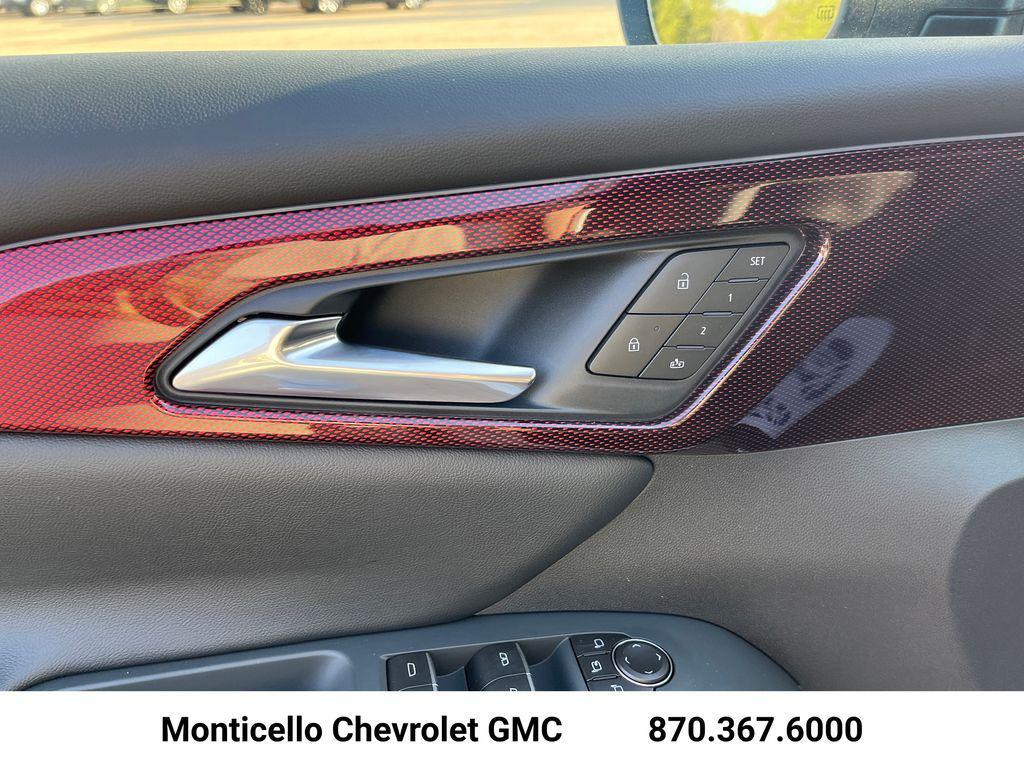 new 2026 Chevrolet Traverse car, priced at $57,815