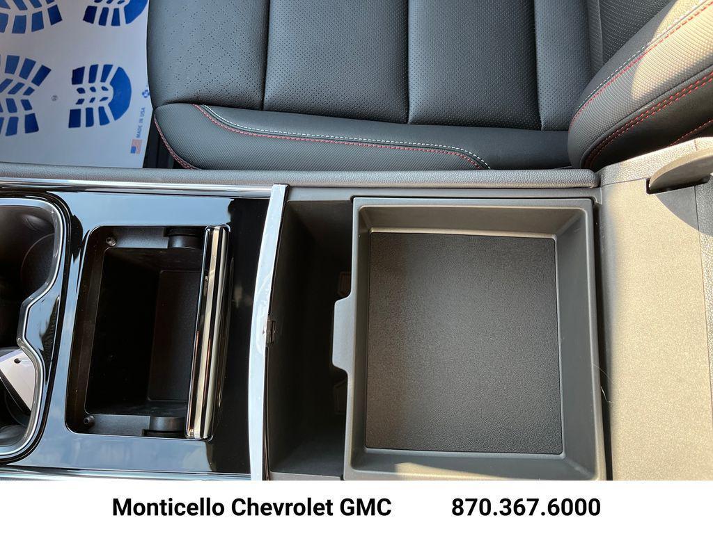 new 2026 Chevrolet Traverse car, priced at $57,815