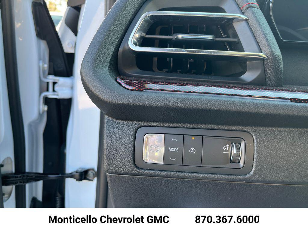 new 2026 Chevrolet Traverse car, priced at $57,815