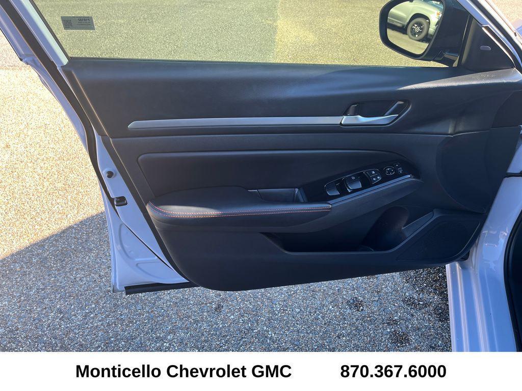 used 2024 Nissan Altima car, priced at $23,299