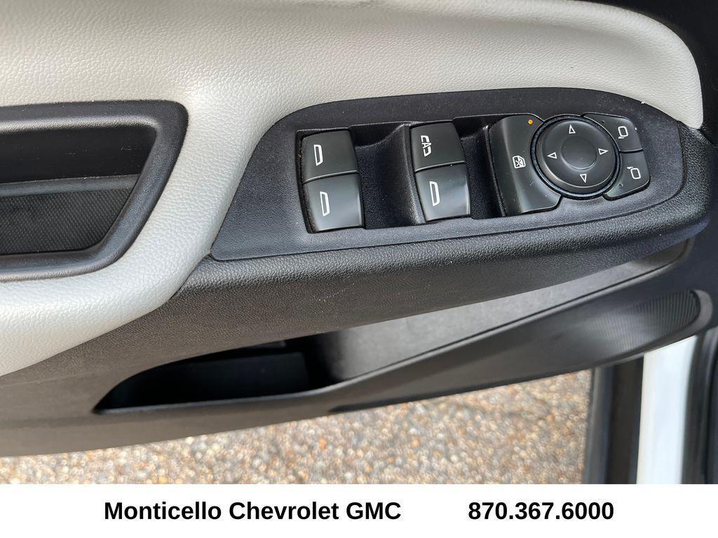 used 2020 Chevrolet Equinox car, priced at $12,949