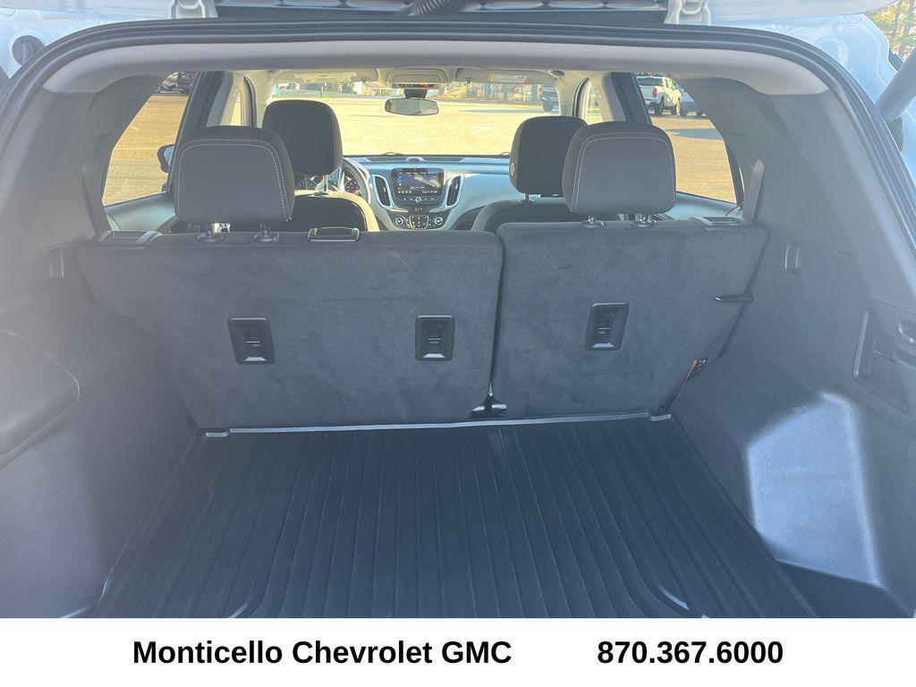 used 2023 Chevrolet Equinox car, priced at $23,659