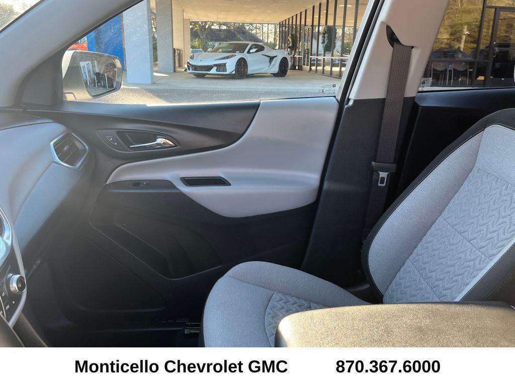 used 2023 Chevrolet Equinox car, priced at $23,659