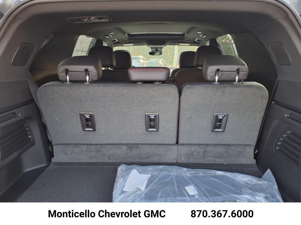 new 2026 Chevrolet Traverse car, priced at $56,274