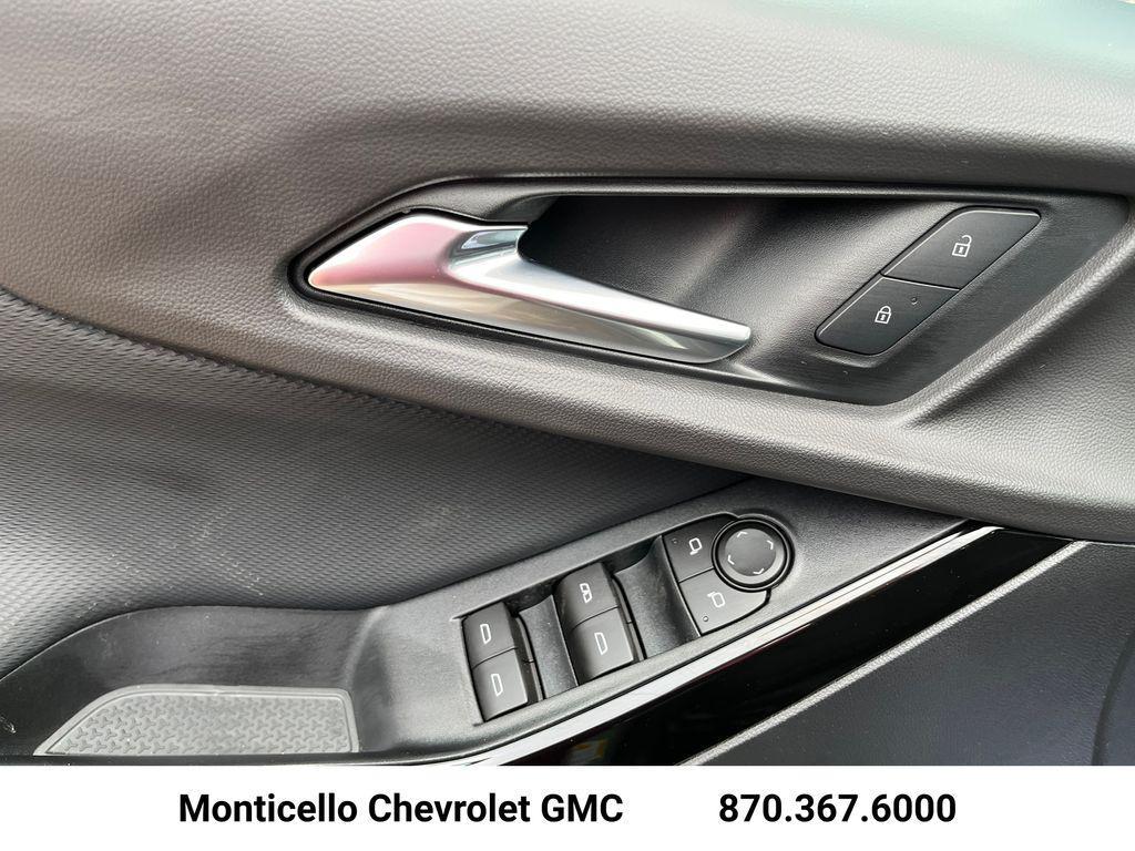 new 2026 Chevrolet Equinox car, priced at $29,995