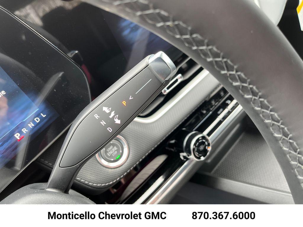 new 2026 Chevrolet Equinox car, priced at $29,995