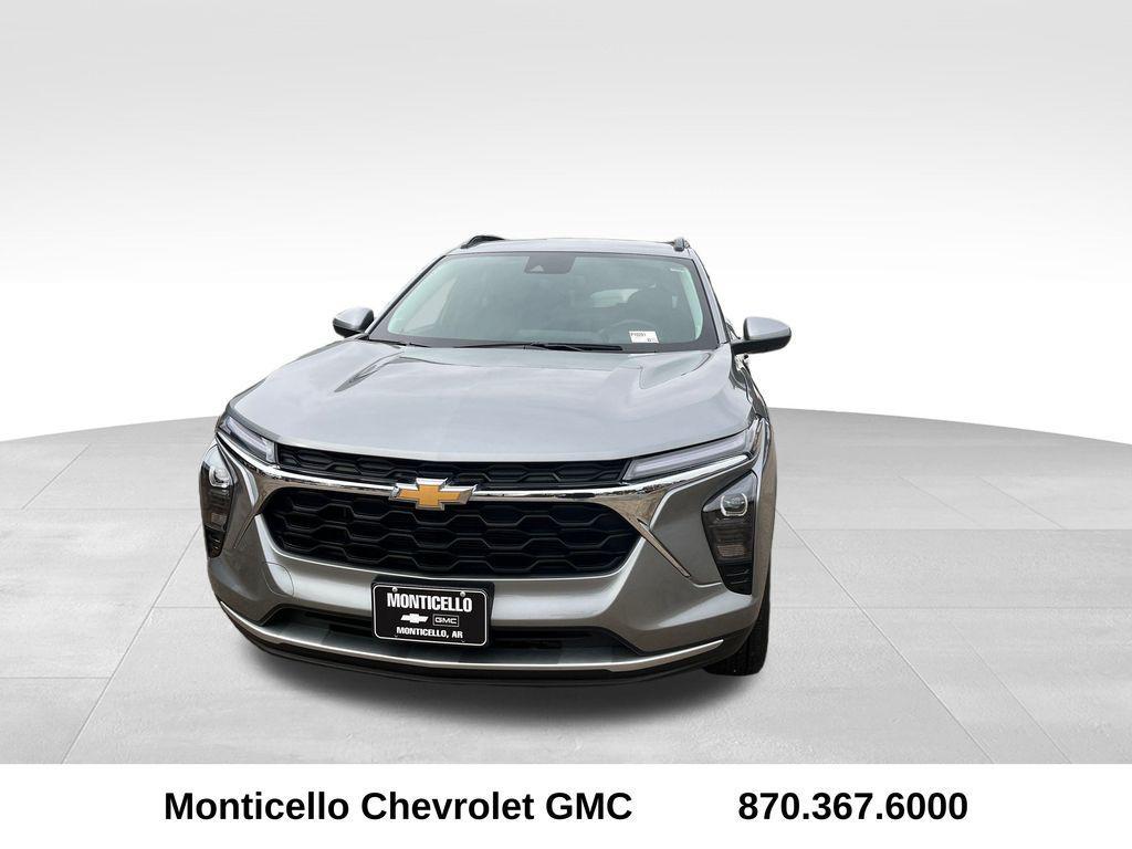 used 2025 Chevrolet Trax car, priced at $22,699