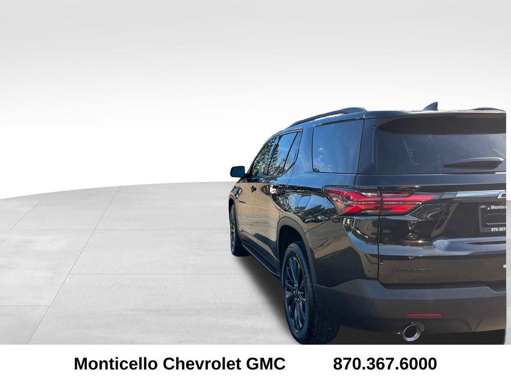 used 2022 Chevrolet Traverse car, priced at $29,495