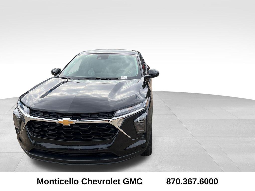 used 2025 Chevrolet Trax car, priced at $22,229