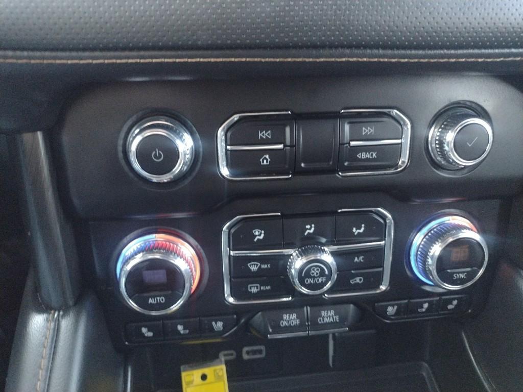 used 2024 GMC Yukon car, priced at $61,975