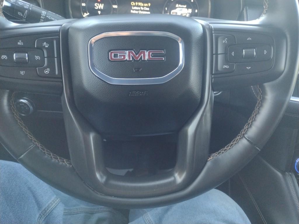 used 2024 GMC Yukon car, priced at $61,975