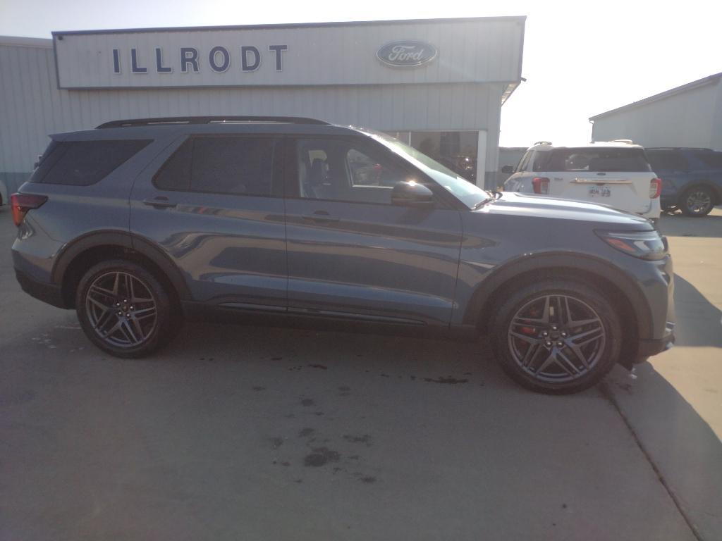 new 2025 Ford Explorer car, priced at $62,180