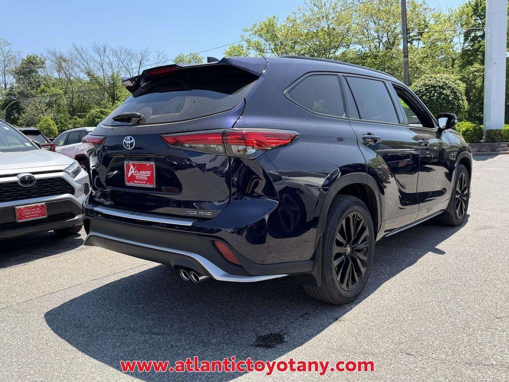 used 2023 Toyota Highlander car, priced at $42,394