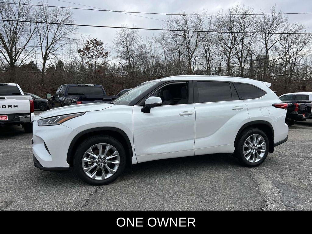 used 2022 Toyota Highlander car, priced at $37,495