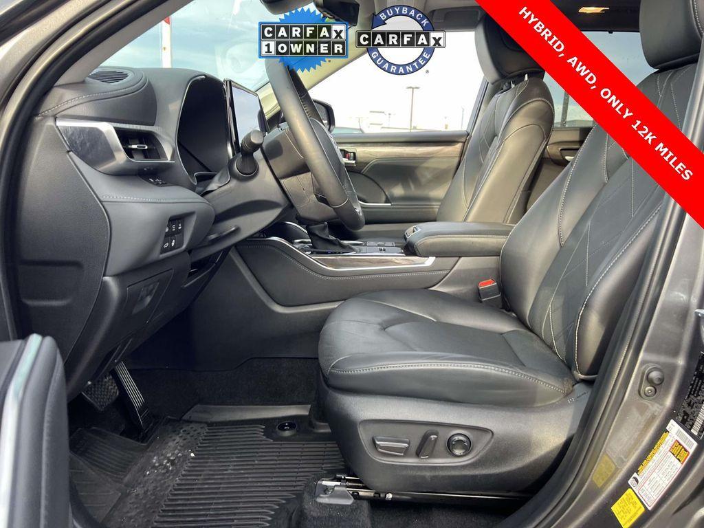 used 2024 Toyota Highlander Hybrid car, priced at $51,000