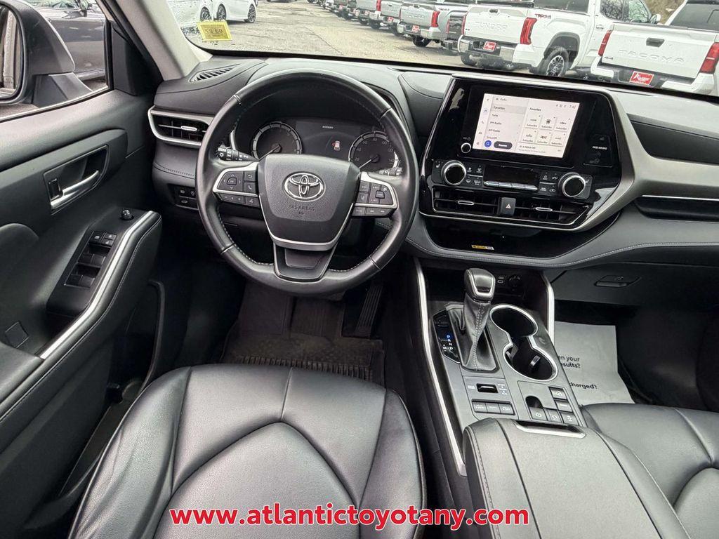 used 2023 Toyota Highlander car, priced at $38,917