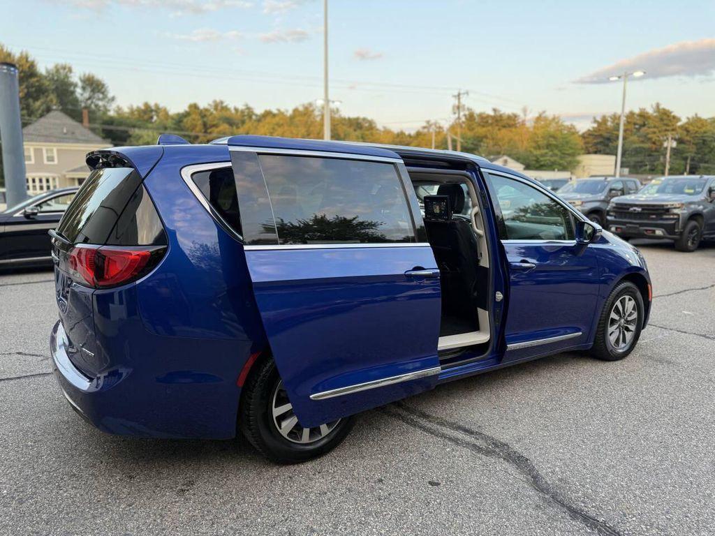 used 2020 Chrysler Pacifica Hybrid car, priced at $16,567